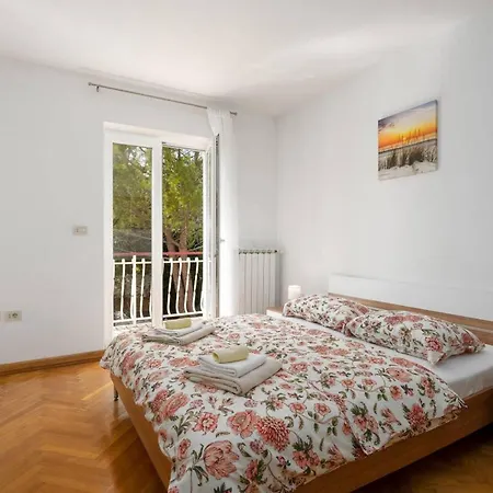 House Roberta