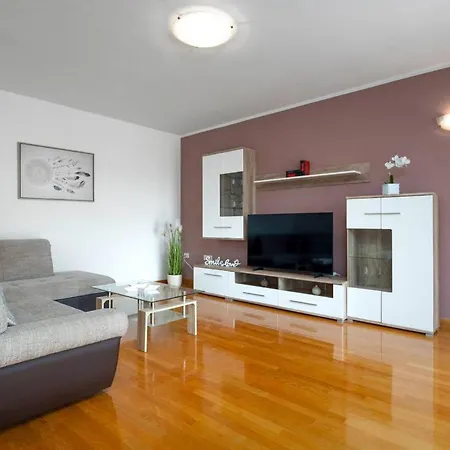 House Roberta 라빈